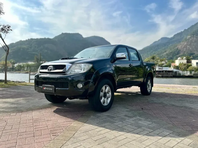 Toyota Hilux CD SRV D4-d 4X4 3.0 TDI Diesel AUT 2010