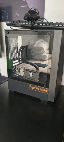 Gabinete Aigo c195m, com water cooler 240mm e 3 fans.