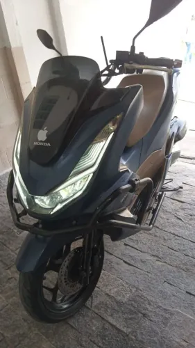 Pcx dlx 2023