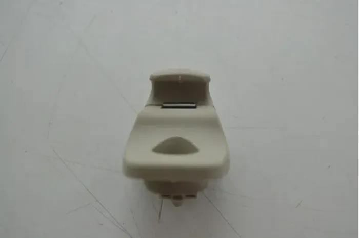 Presilha Suporte Quebra Sol Fiat Ducato 2019 Original