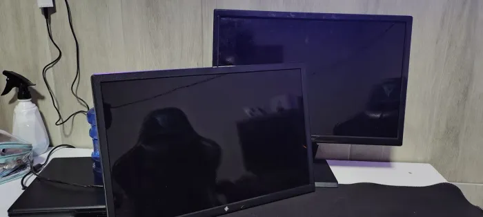 Monitores (não dá imagem)