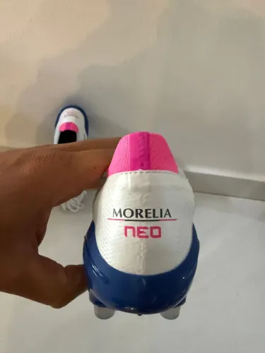 Chuteira de Campo Mizuno Morelia Neo IV Beta Japan