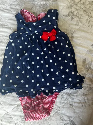 Lote de roupas de bebê menina, tamanhos 12 a 24 meses