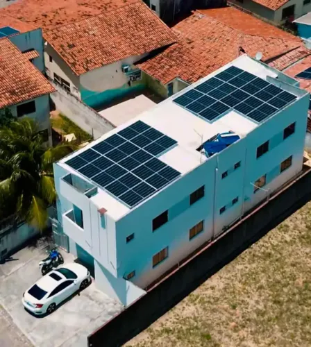 Prédio Comercial à Venda com 8 Kitnets Locadas e Usina Solar Própria | Investimento de Alt