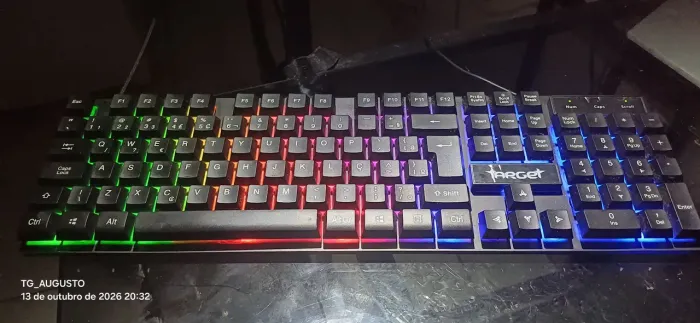 Teclado semi mecânico da TARGET com rgb (Teclado com fio)