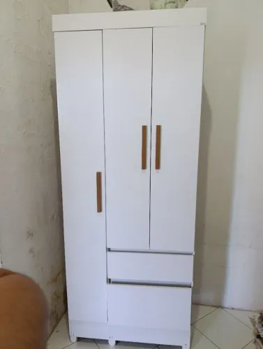 Guarda Roupa - bem conservado