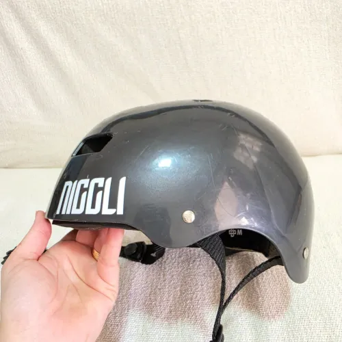 Capacete Niggli Cinza - Skate, Patins, Patinete e Bike