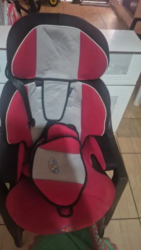 Cadeirinha Infantil para Carro em Ótimo Estado