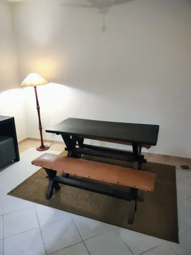 Mesa de madeira Maciça