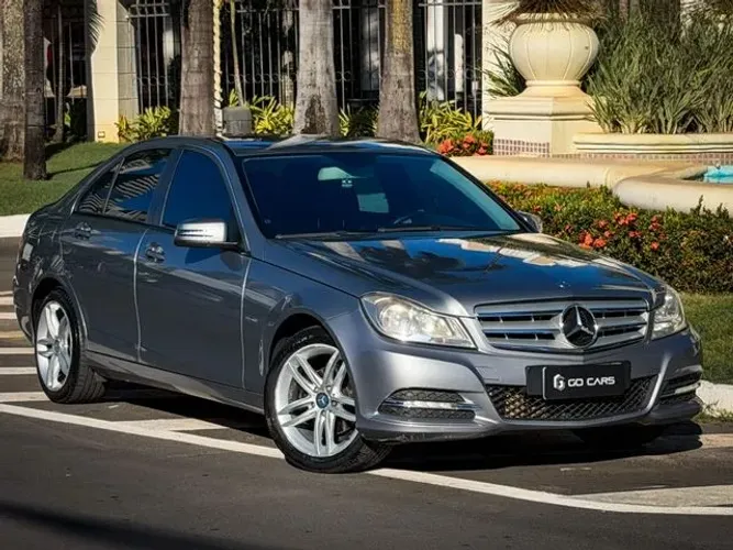 Mercedes-Benz C-180 CGI Classic 1.8 16V 156cv Aut. 2012