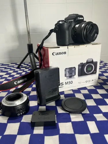 Canon M50 + lente 15-45mm (lente original do kit)