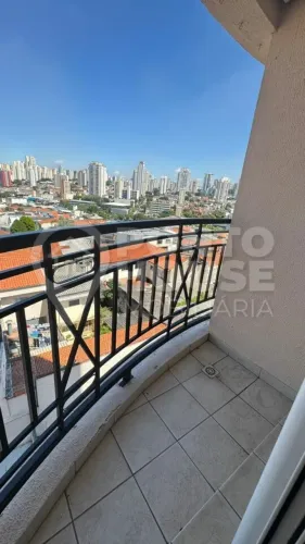 Apartamento à venda no bairro Vila Gumercindo, 2dormitórios e 1 vaga