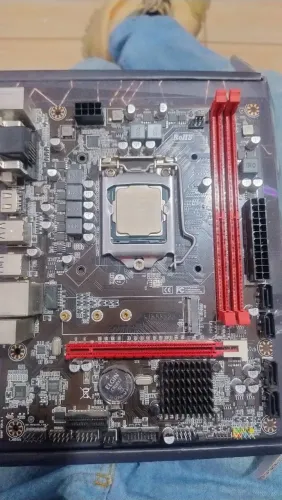 Placa mãe H310(Defeito) + Core i5 9400F