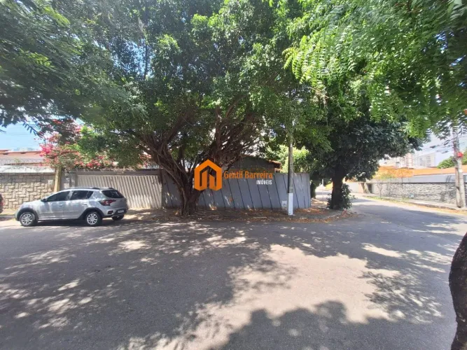 Casa com excelente terreno no Papicu