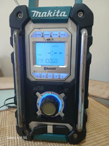 Radio Makita