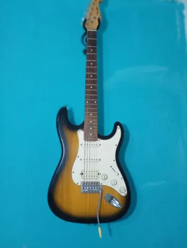 Guitarra Shelter California Standard