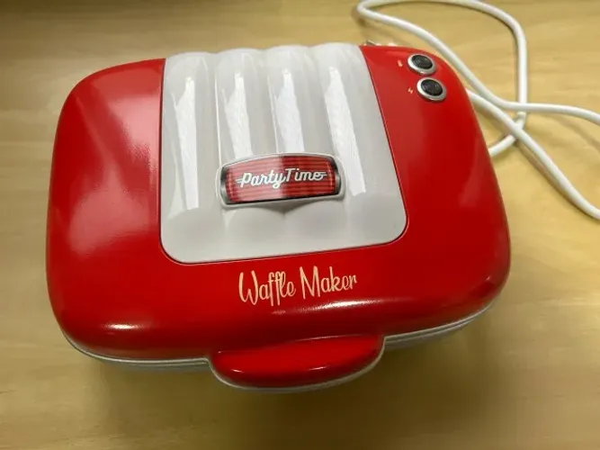 Máquina de Waffle Ariete Retrô Seminova Waffle Maker