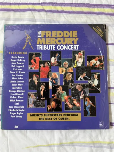 Laser Disc Freddie Mercury Tribute 2 discos