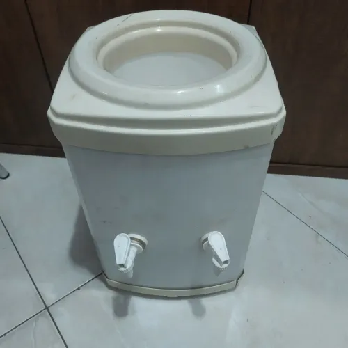 Geladeira para galao de água de 20 litros