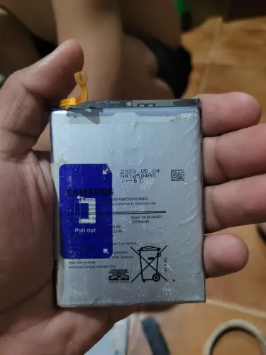 Bateria original a14 retirada de um aparelho