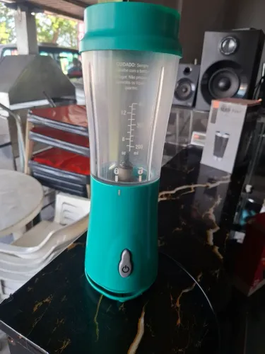 Mini liquidificador