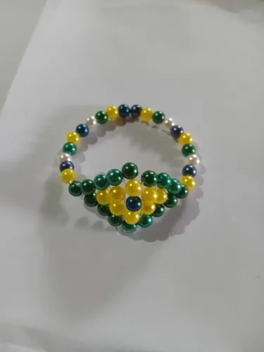 Pulseira estilo pérola ? beleza e praticidade
