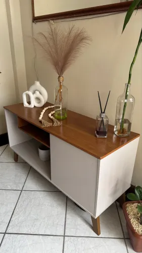 Rack Aparador Retrô / Escandinavo (1,00m x 0,55m) - Design Elegante e Compacto