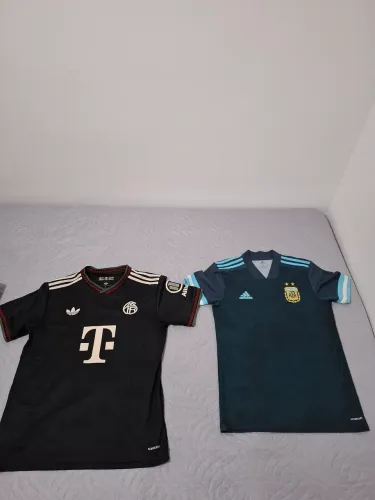 Vendo camisas de time muito pouco usadas