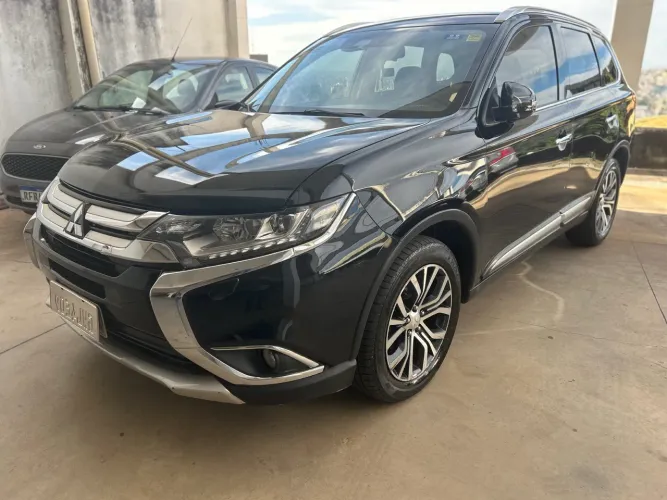 Mitsubishi Outlander 2.2 165cv Diesel Aut. 2018
