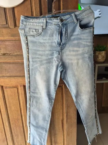 Calça jeans Mamô
