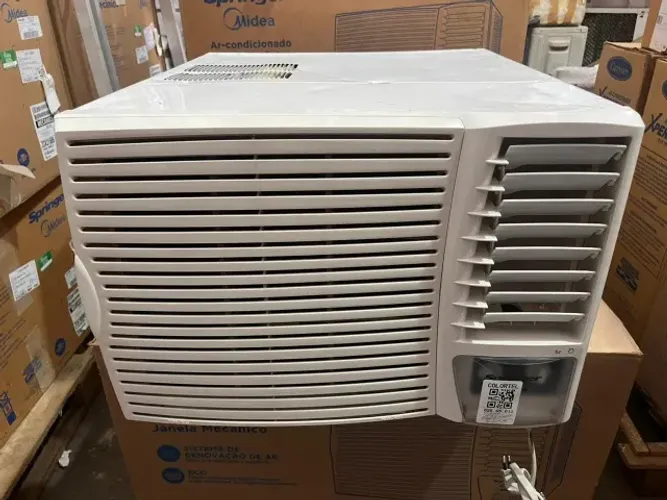 Ar Janela 12000 btus 220V