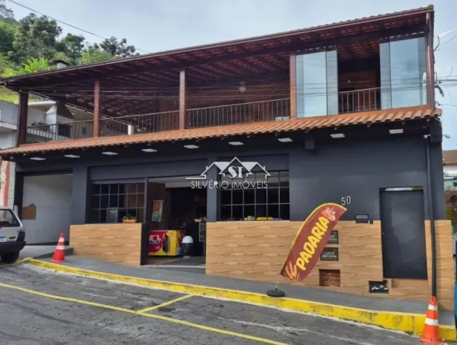 Prédio residencial e comercial- Petrópolis, Quitandinha
