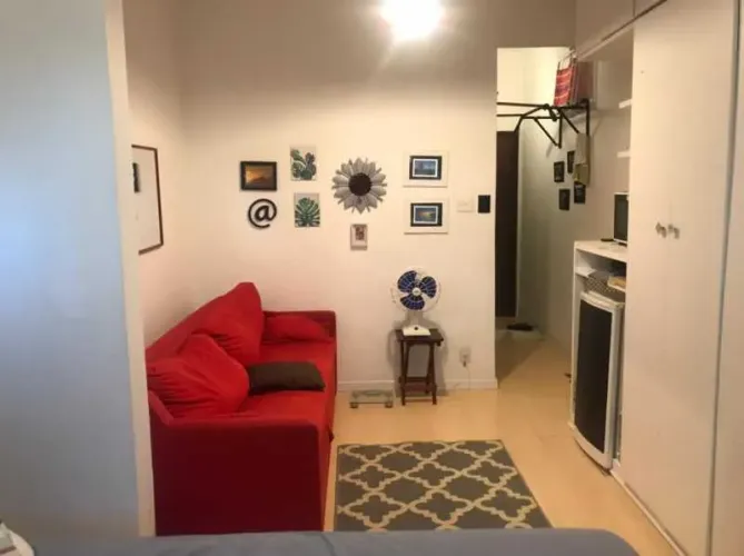 CONJUGADO À VENDA EM COPACABANA PRONTO PARA MORAR!