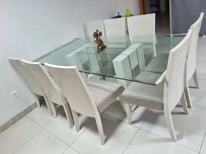 Mesa 8 cadeiras