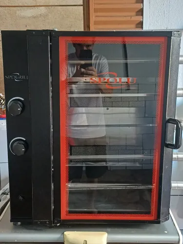 ASSADOR A GAS ROTATIVO SPOGRILL 5 ESPETOS ALUMÍNIO 