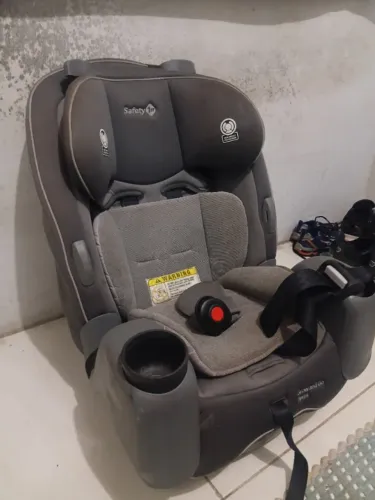 Cadeirinha de bebê de 1 a 6 anos