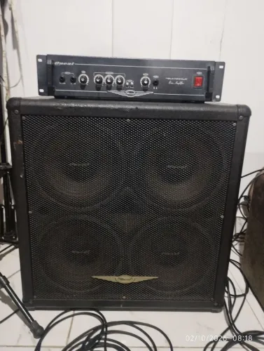 Cubo amplificador contrabaixo Oneal