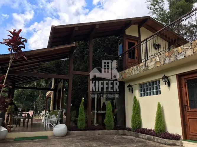 Sítio com 4 quartos à venda, 21000 m² por R$ 2.200.000 - Posse - Petrópolis/RJ