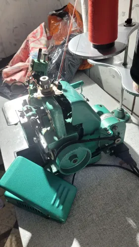 Maquina de Overloque Fox GN1 D6 Chinesinha
