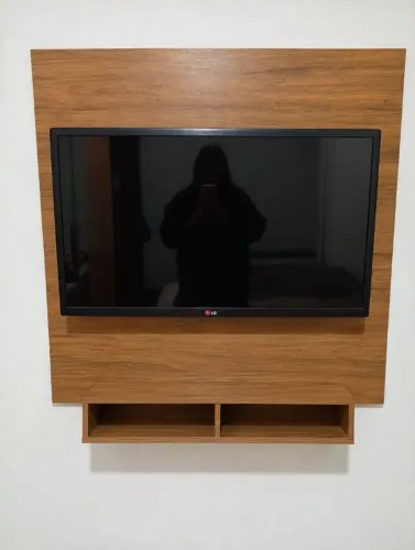 Vendo painel + tv 32 polegadas