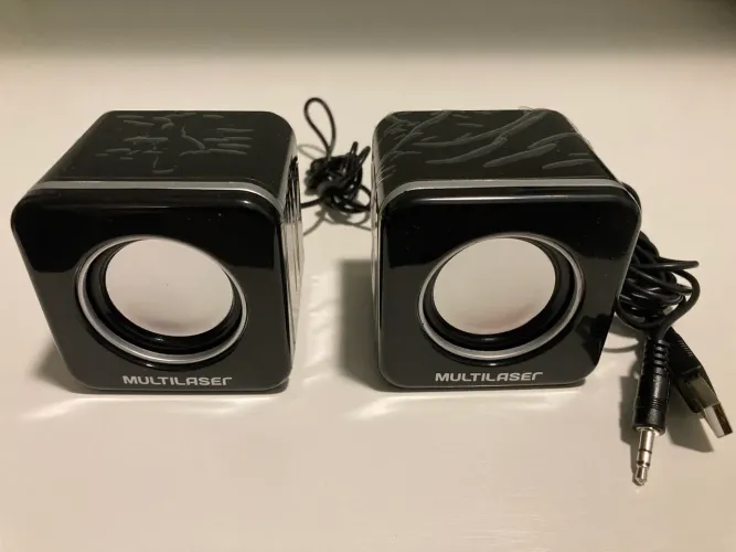 Caixas de Som Multilaser Power Cube - Compactas e Potentes (4W RMS)