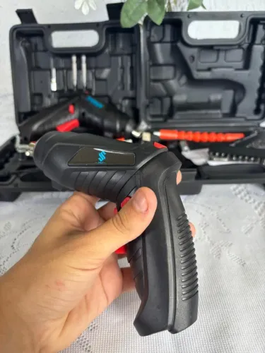 Kit Parafusadeira Elétrica Portátil Recarregável USB + 44 Acessórios
