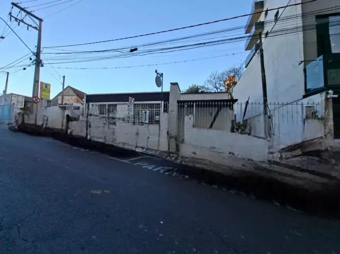 TERRENO À VENDA NO CENTRO