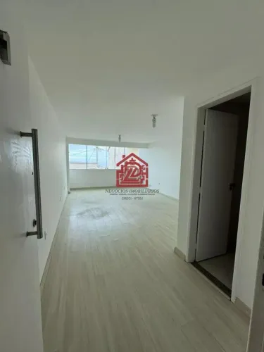 Sala para Locação em Praia Campista, Macaé | 32m²