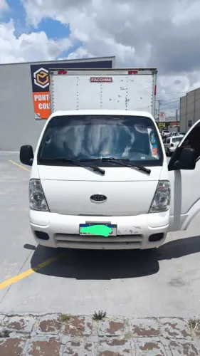 Kia Bongo K- 2500 DLX/STD 2011 (HR) Baixa Quilometragem