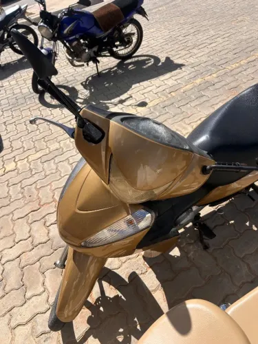 Honda biz 125 ex 2011