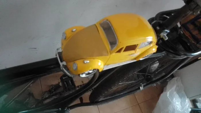 Miniatura Fusca 1/18 ler descrição