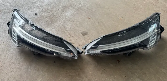 PAR DE FAROL SUPERIOR RENAULT KARDIAN 24/26