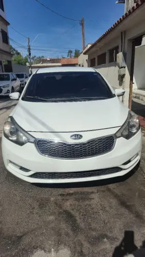 Kia Motors Cerato 1.6 16V Flex Aut. 2014