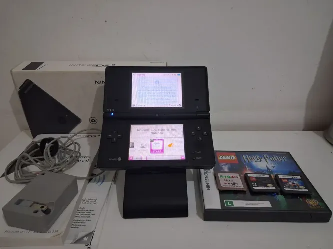Nintendo dsi na caixa